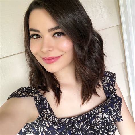 miranda cosgrove height|Miranda Cosgrove: Bio, Height, Weight, Age, Measurements